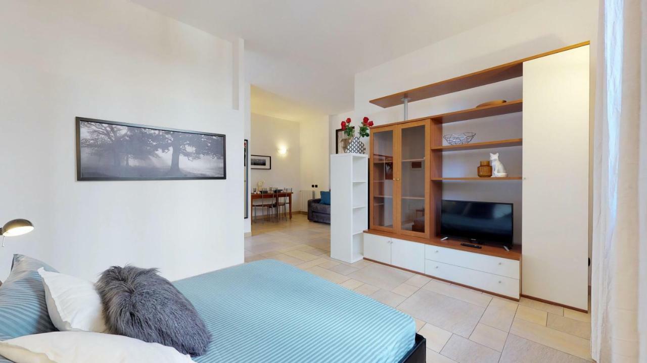 Apartment With Private Garden Near San Siro Stadium Милан Экстерьер фото
